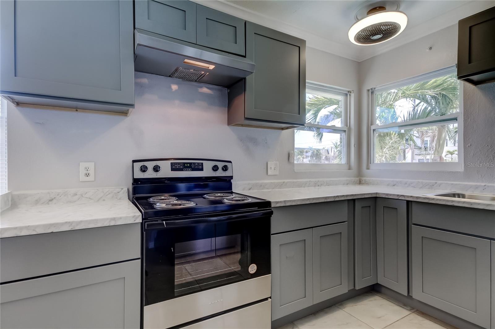Image 30 of 58 For 16021 Gulf Boulevard
