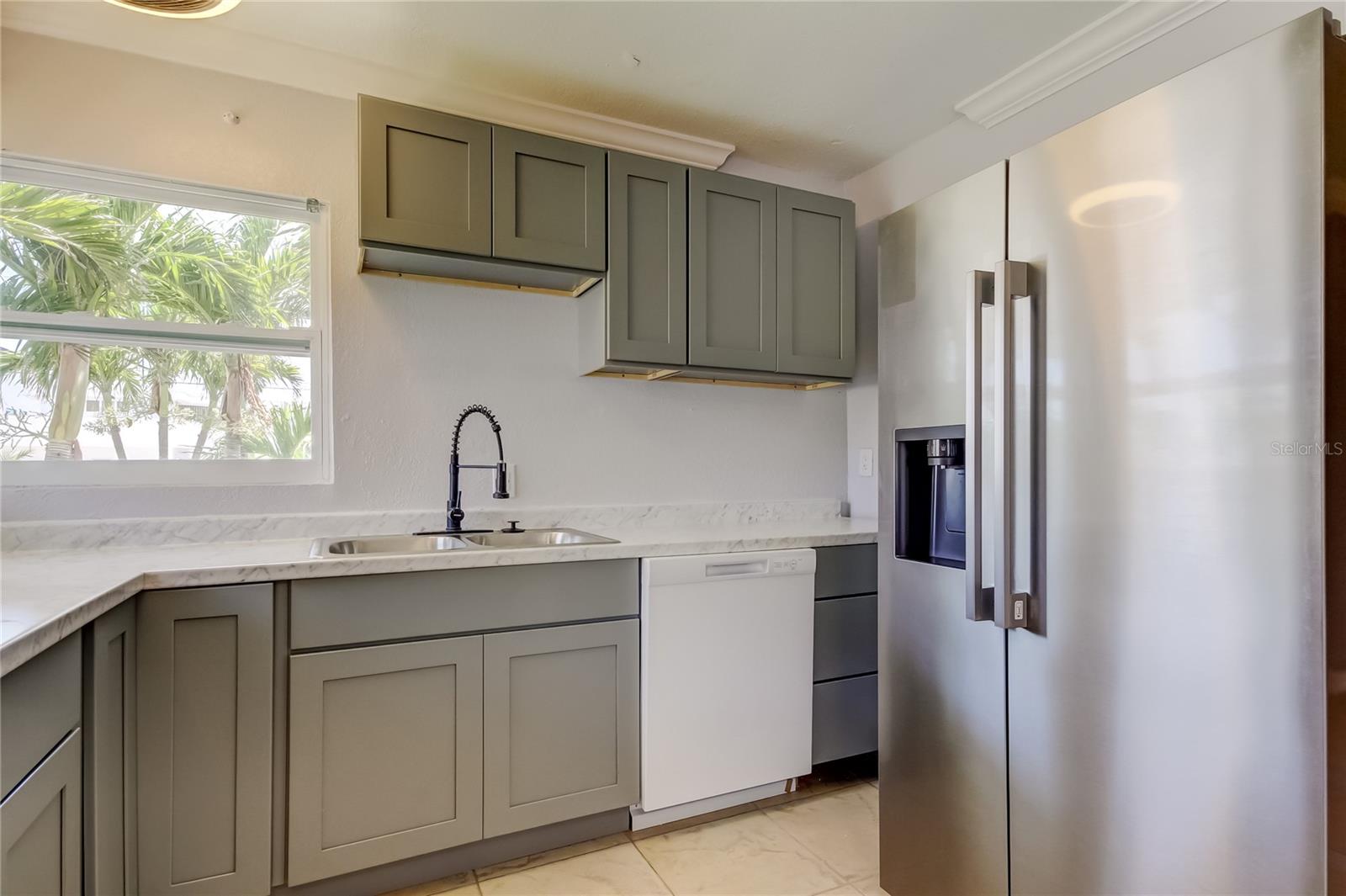 Image 31 of 58 For 16021 Gulf Boulevard