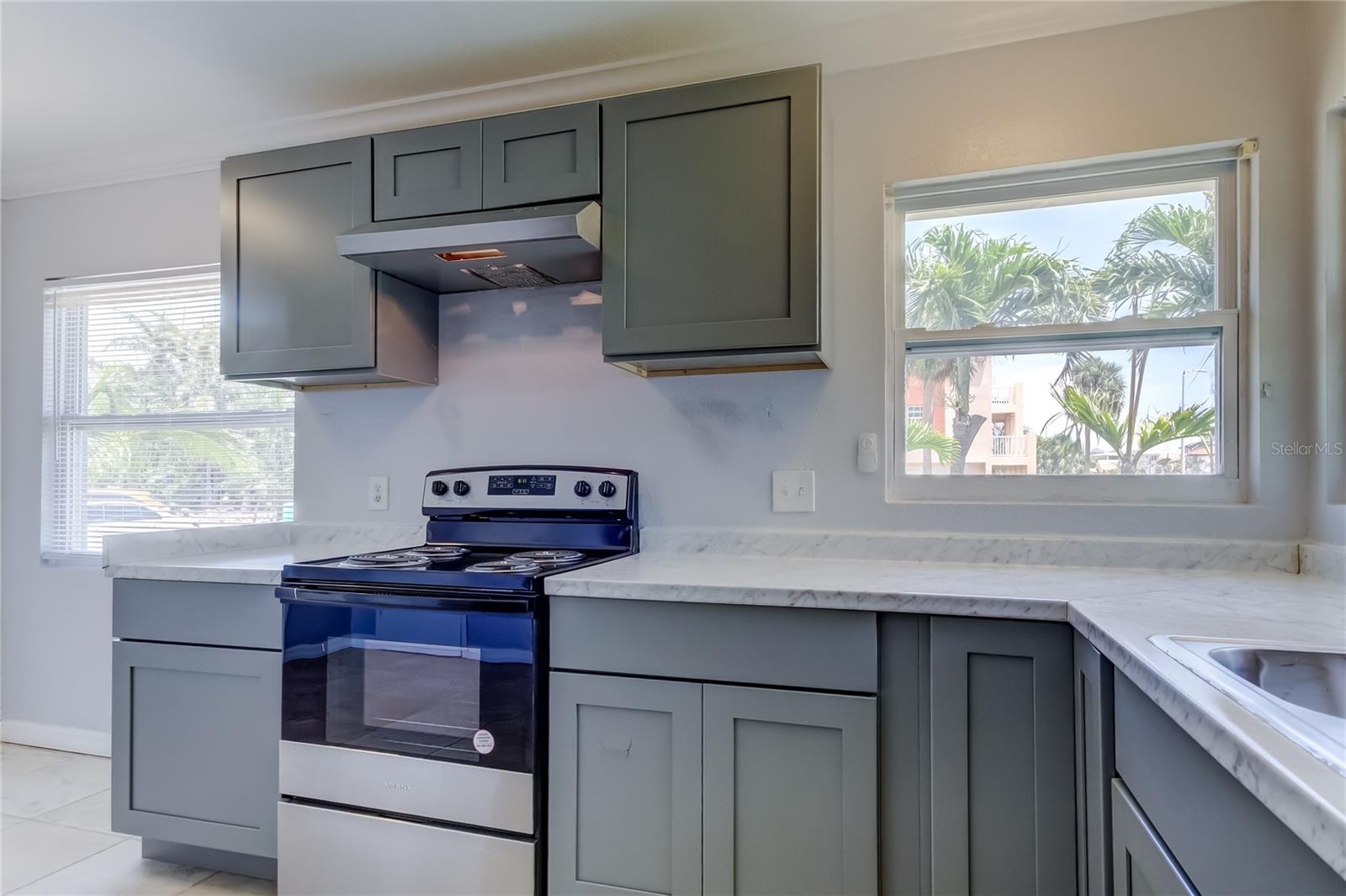 Image 33 of 58 For 16021 Gulf Boulevard