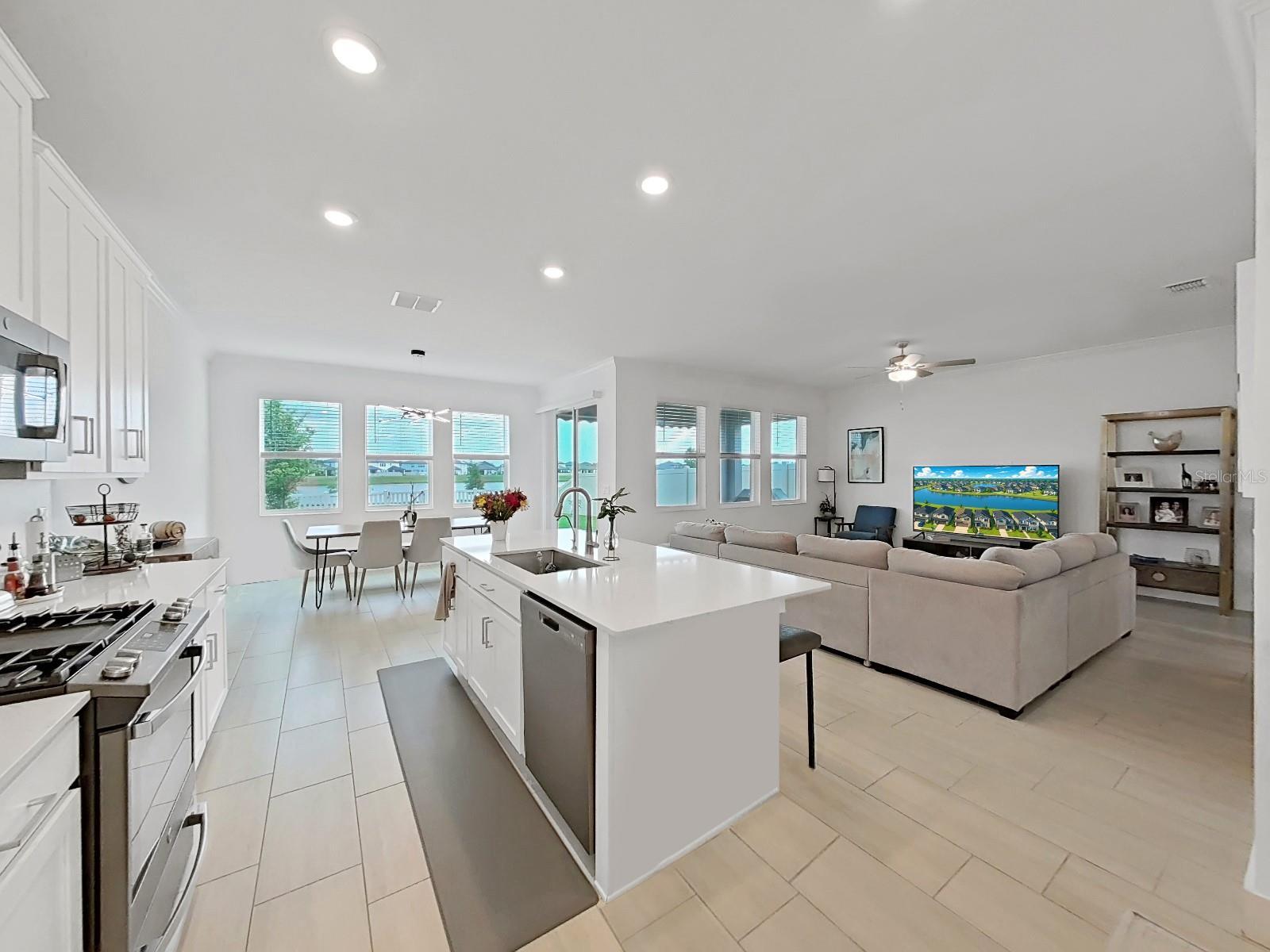 Image 22 of 48 For 8312 Rolling Tides Drive