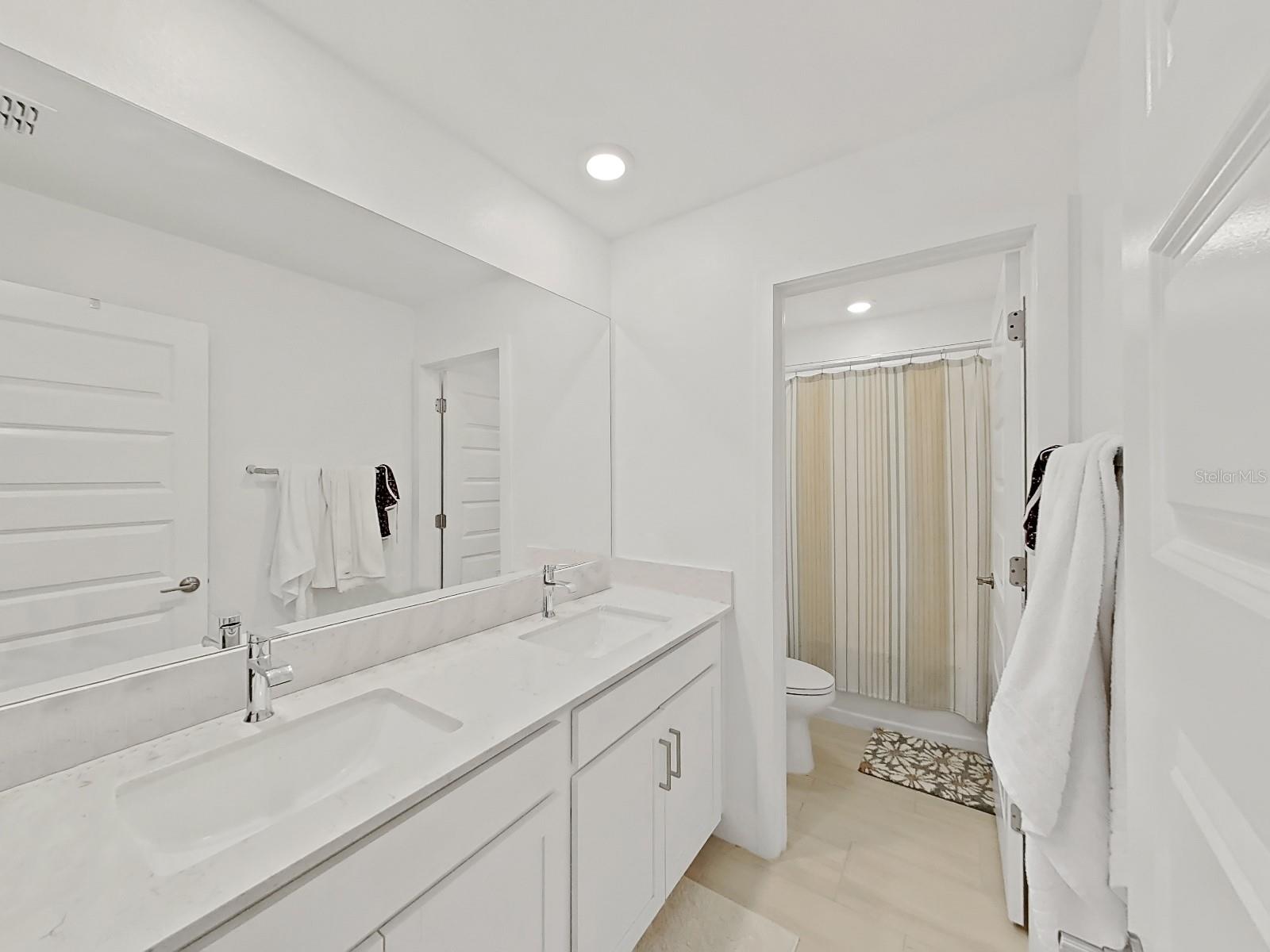 Image 31 of 48 For 8312 Rolling Tides Drive