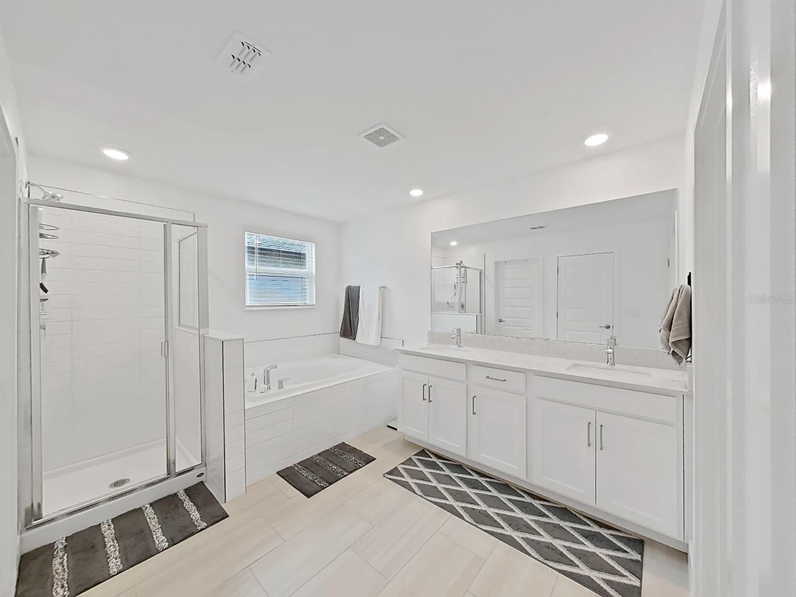 Image 40 of 48 For 8312 Rolling Tides Drive