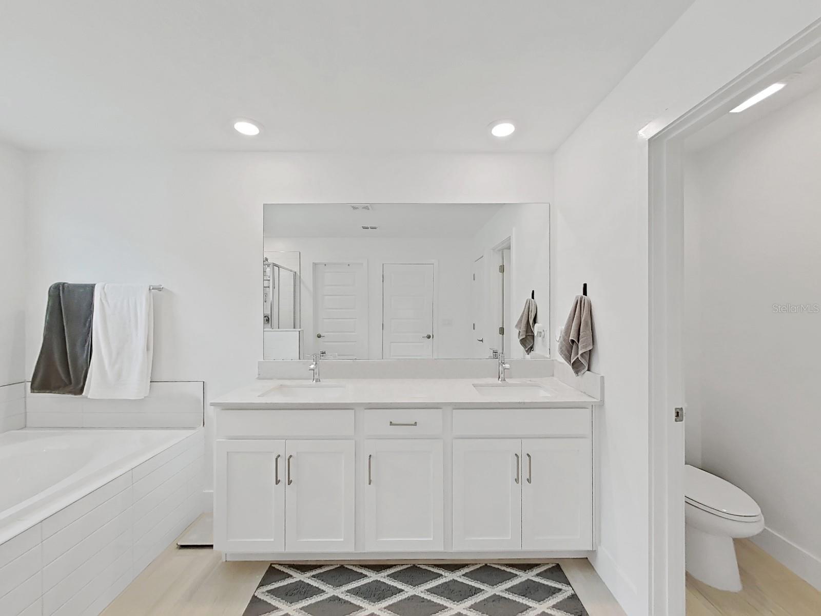 Image 41 of 48 For 8312 Rolling Tides Drive