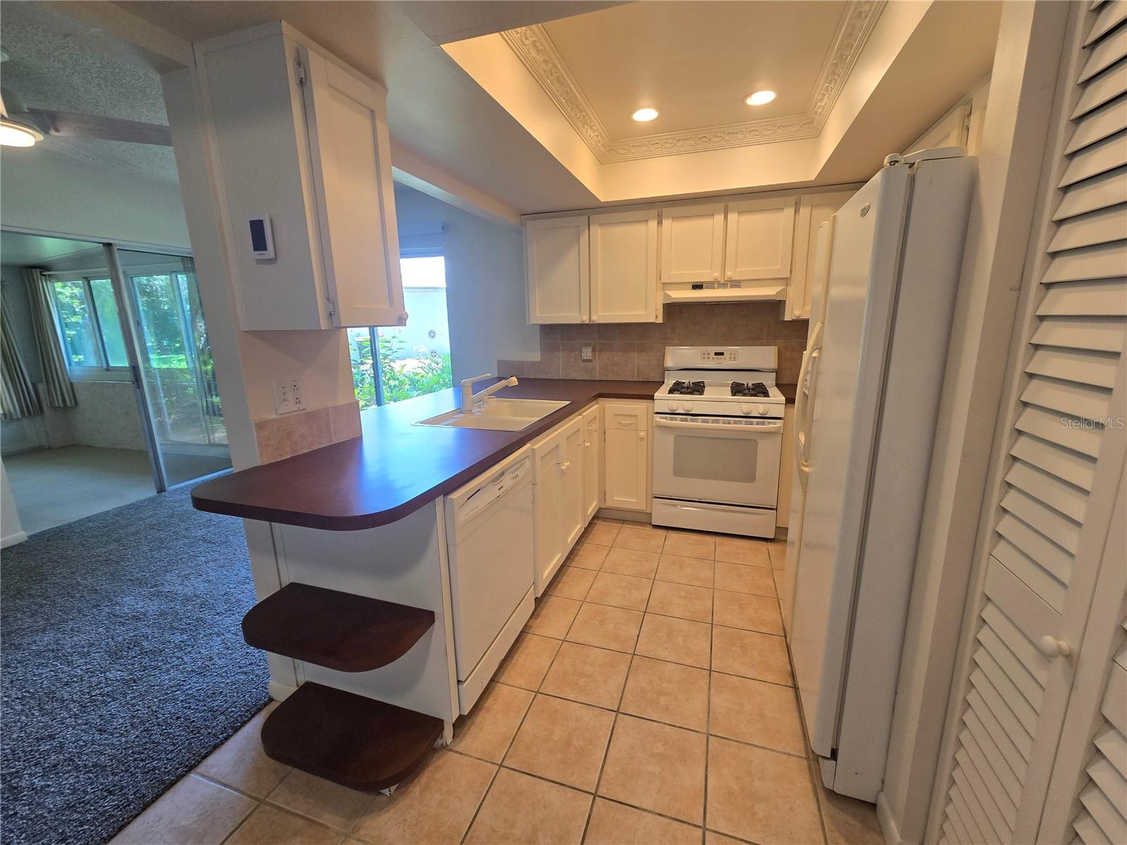 Image 4 of 40 For 454 San Jose Drive