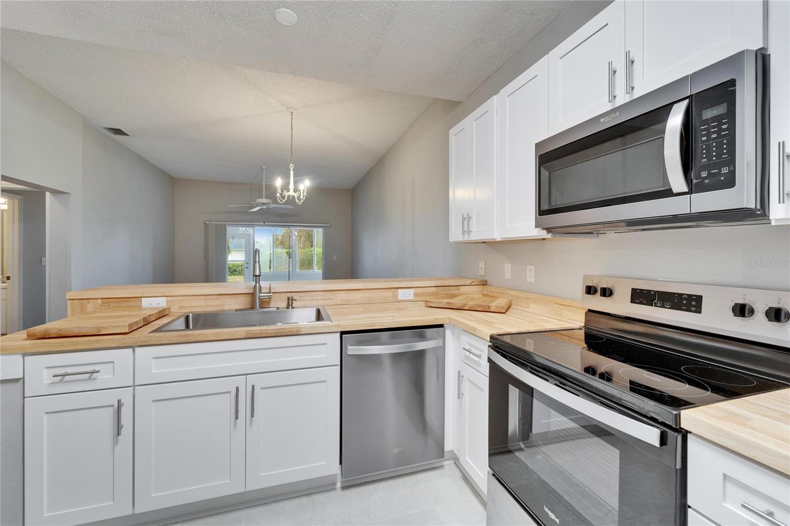 Image 10 of 32 For 1032 Radison Avenue 2