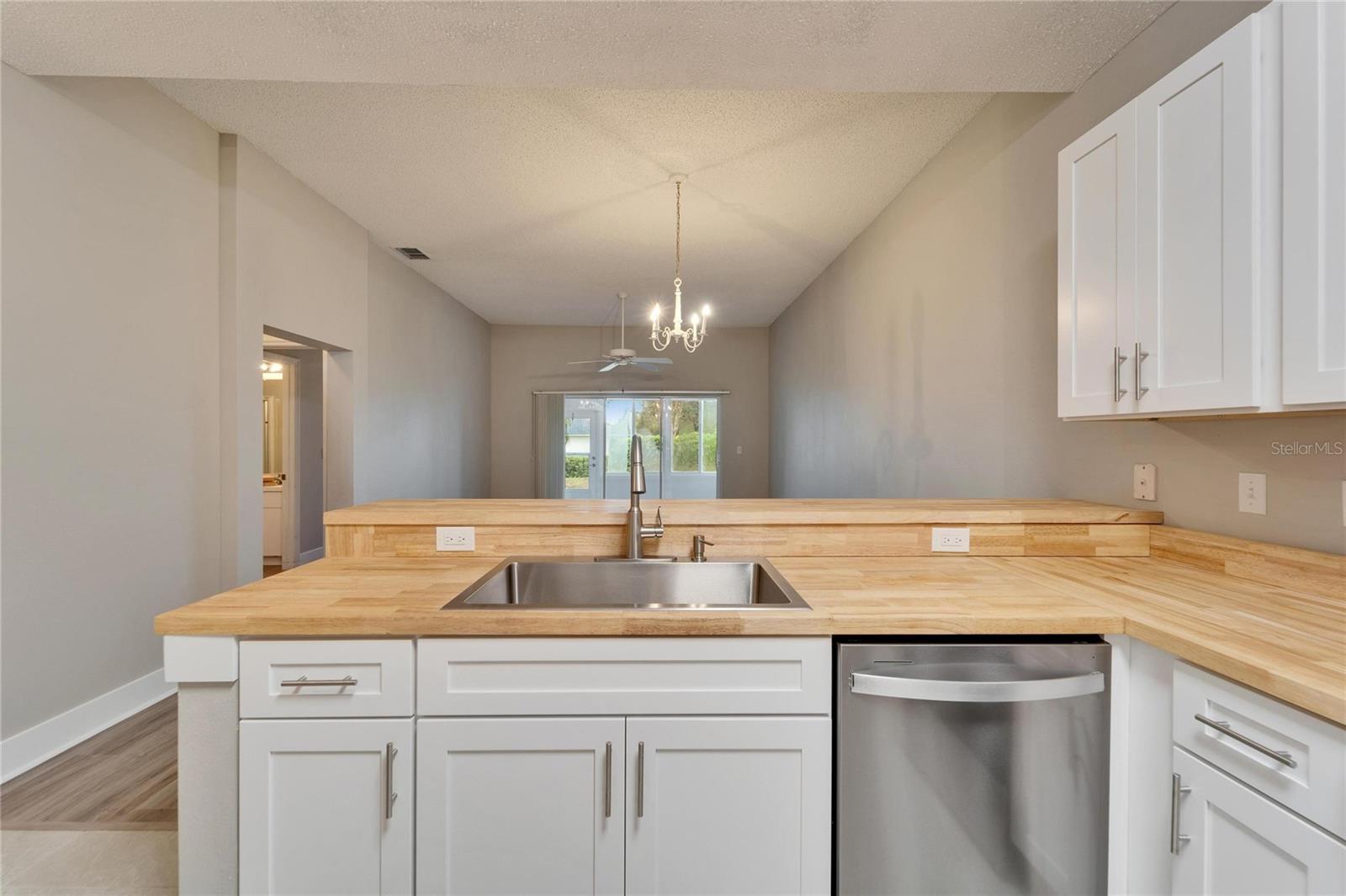 Image 17 of 32 For 1032 Radison Avenue 2