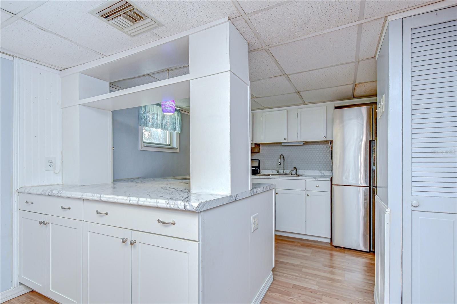 Listing photo id 10 for 38839 Miller Avenue