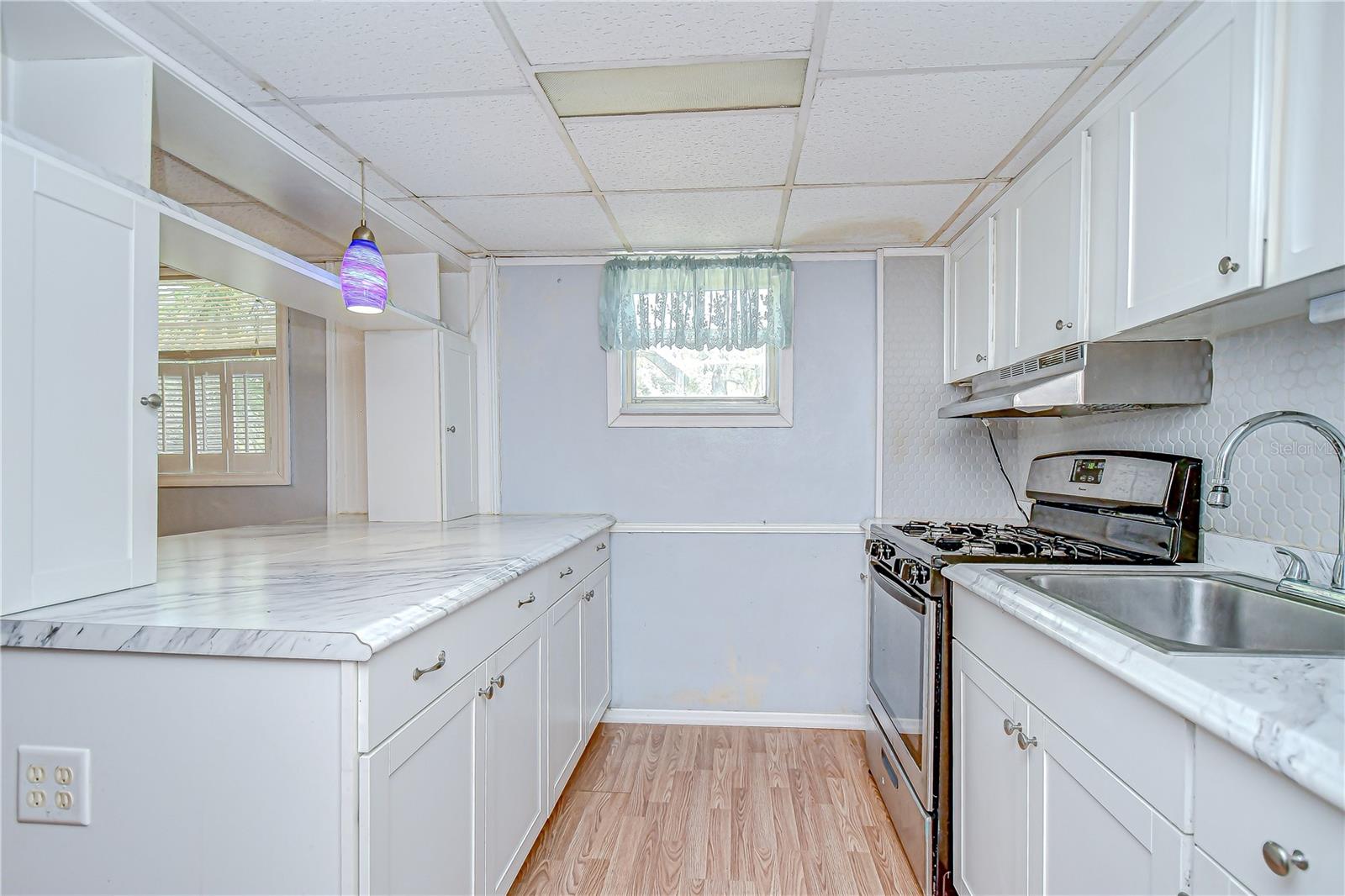 Listing photo id 14 for 38839 Miller Avenue