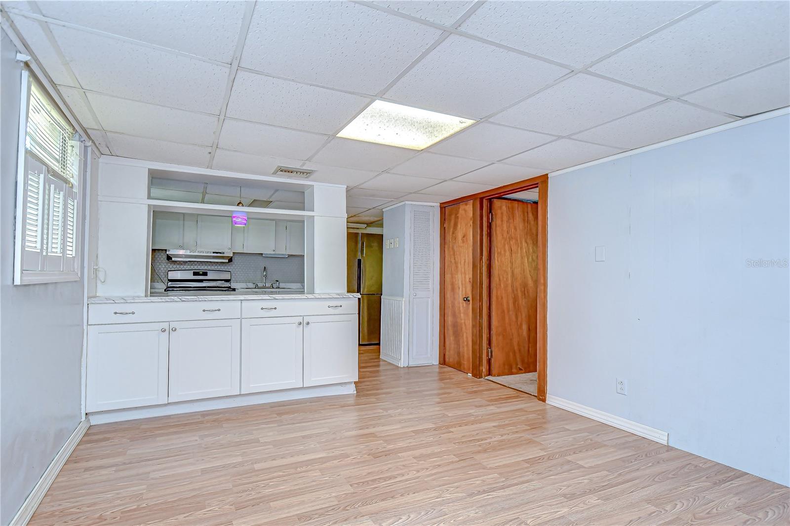 Listing photo id 4 for 38839 Miller Avenue