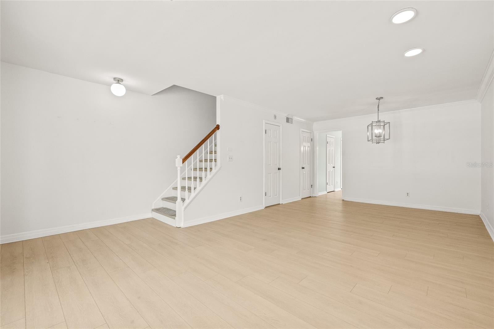 Image 14 of 36 For 609 Glen Avenue D