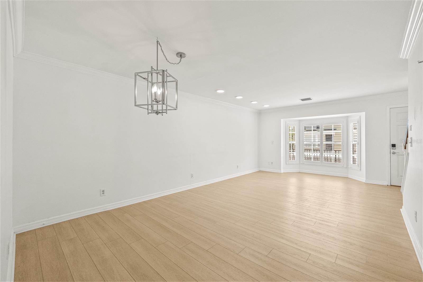 Image 17 of 36 For 609 Glen Avenue D