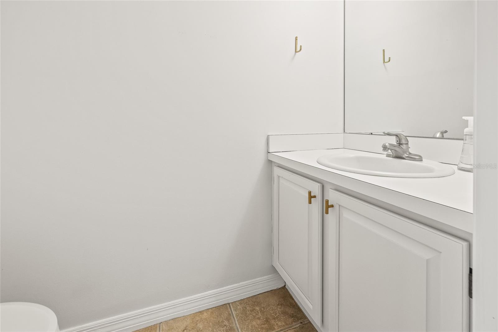 Image 18 of 36 For 609 Glen Avenue D