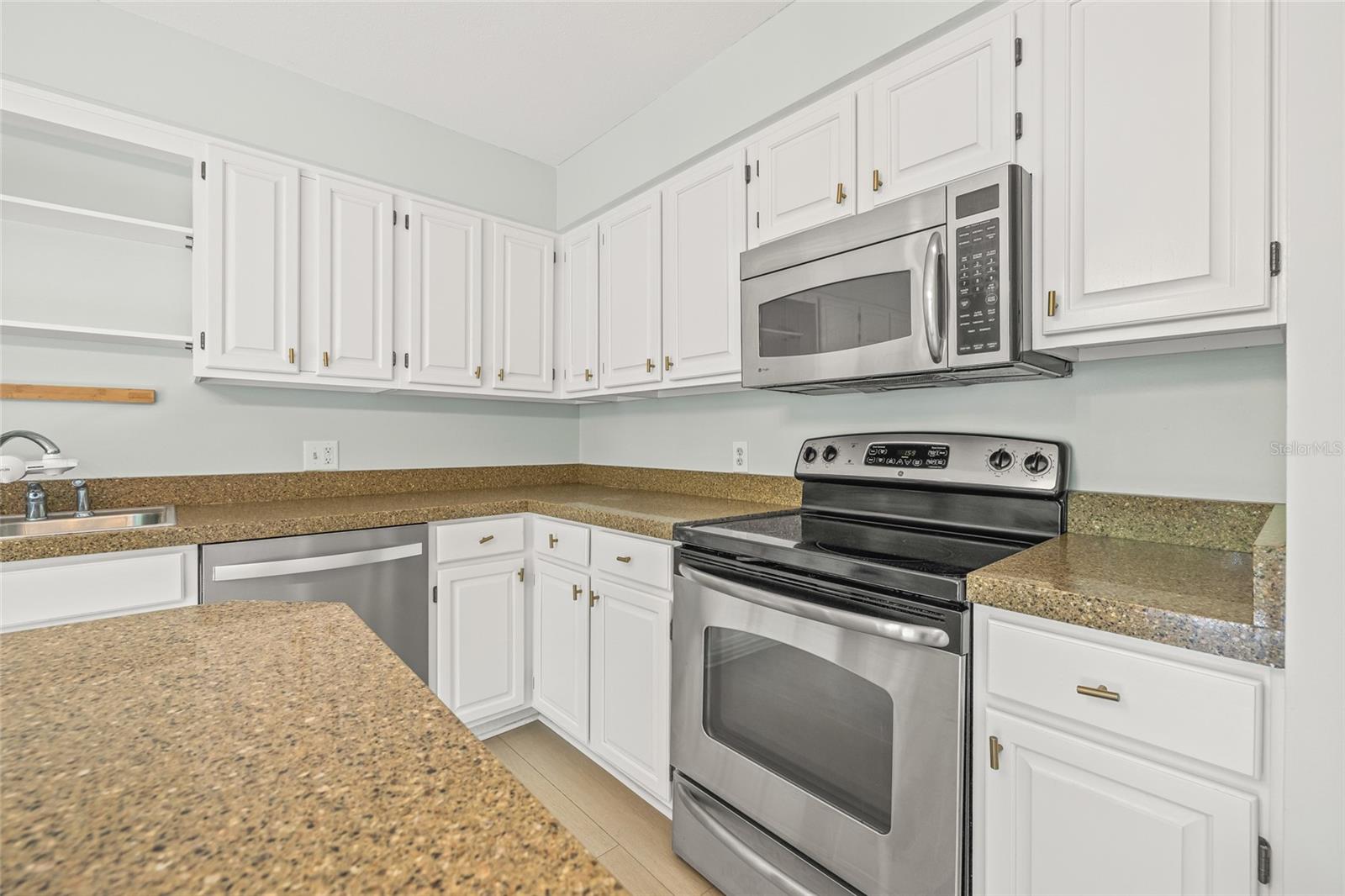 Image 24 of 36 For 609 Glen Avenue D