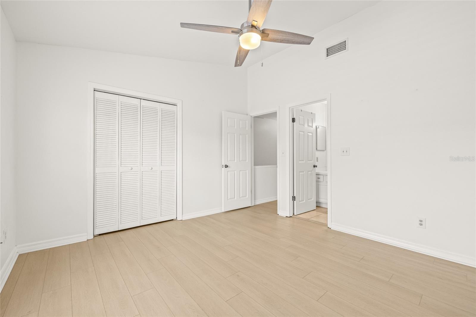 Image 32 of 36 For 609 Glen Avenue D