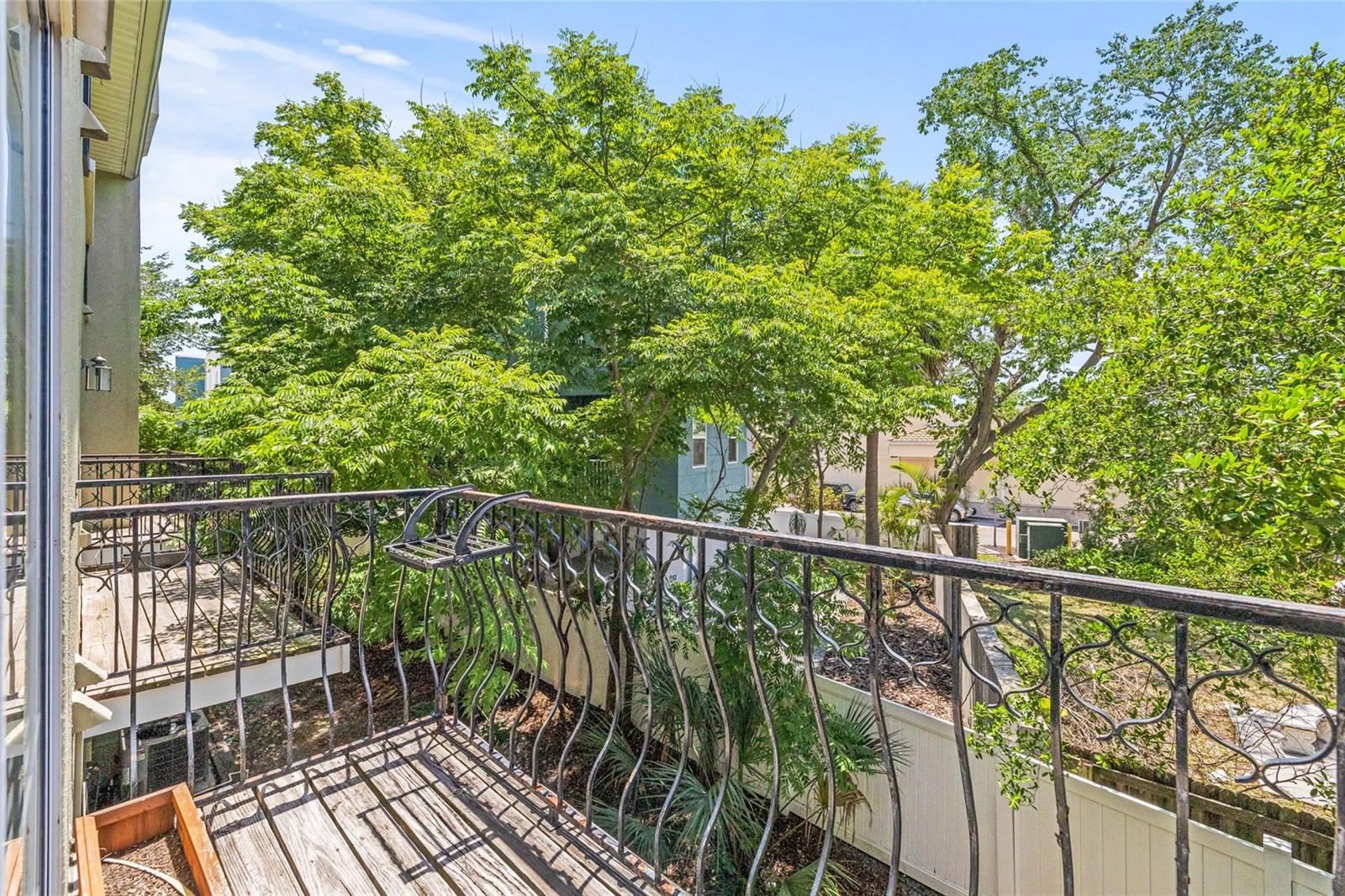 Image 4 of 36 For 609 Glen Avenue D