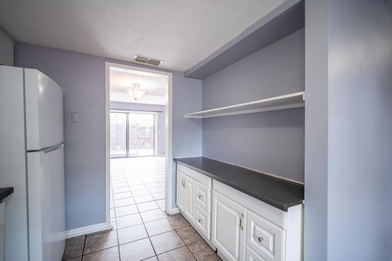 Image 10 of 26 For 1920 Edgewood Drive E1
