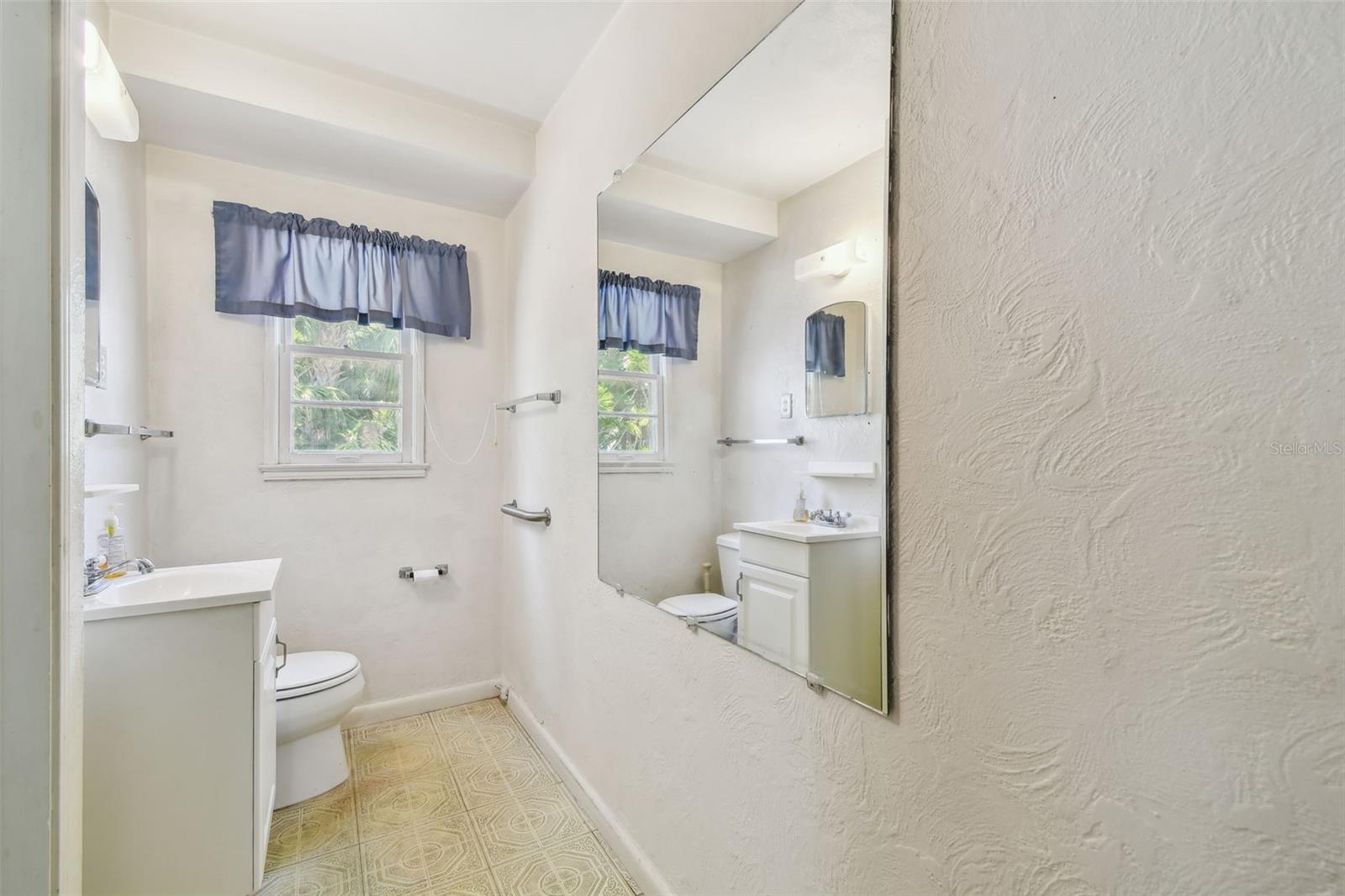 Image 23 of 38 For 601 75th St N