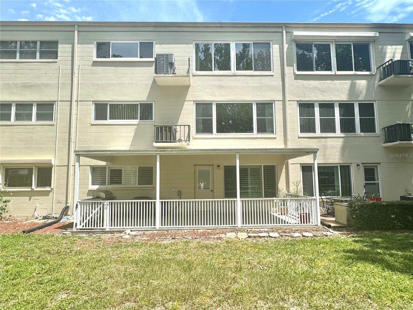 Image 4 of 36 For 2262 Swedish Drive 6