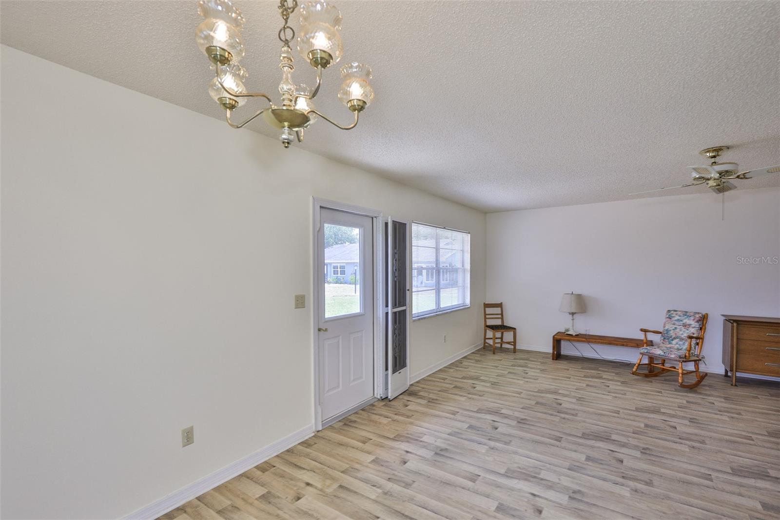 Image 11 of 54 For 1904 Canterbury Lane 18
