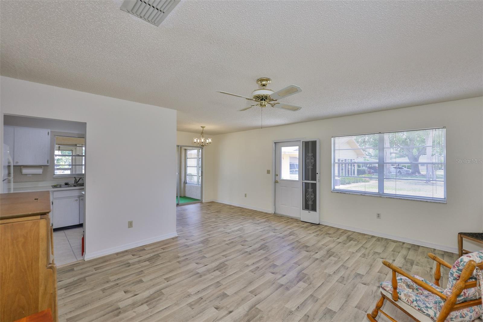 Image 3 of 54 For 1904 Canterbury Lane 18