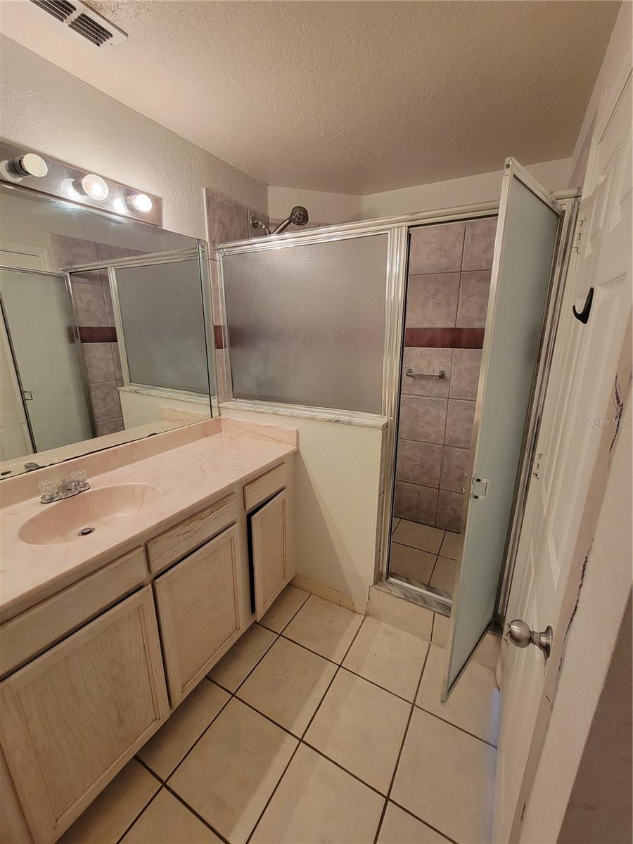 Image 12 of 20 For 5020 Sunridge Palms Drive 201