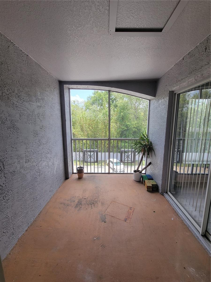 Image 15 of 20 For 5020 Sunridge Palms Drive 201
