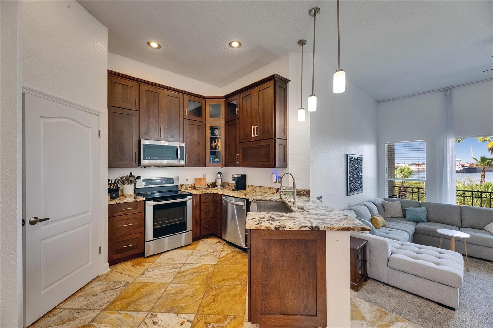 Image 33 of 51 For 746 Coral Reef Drive 746