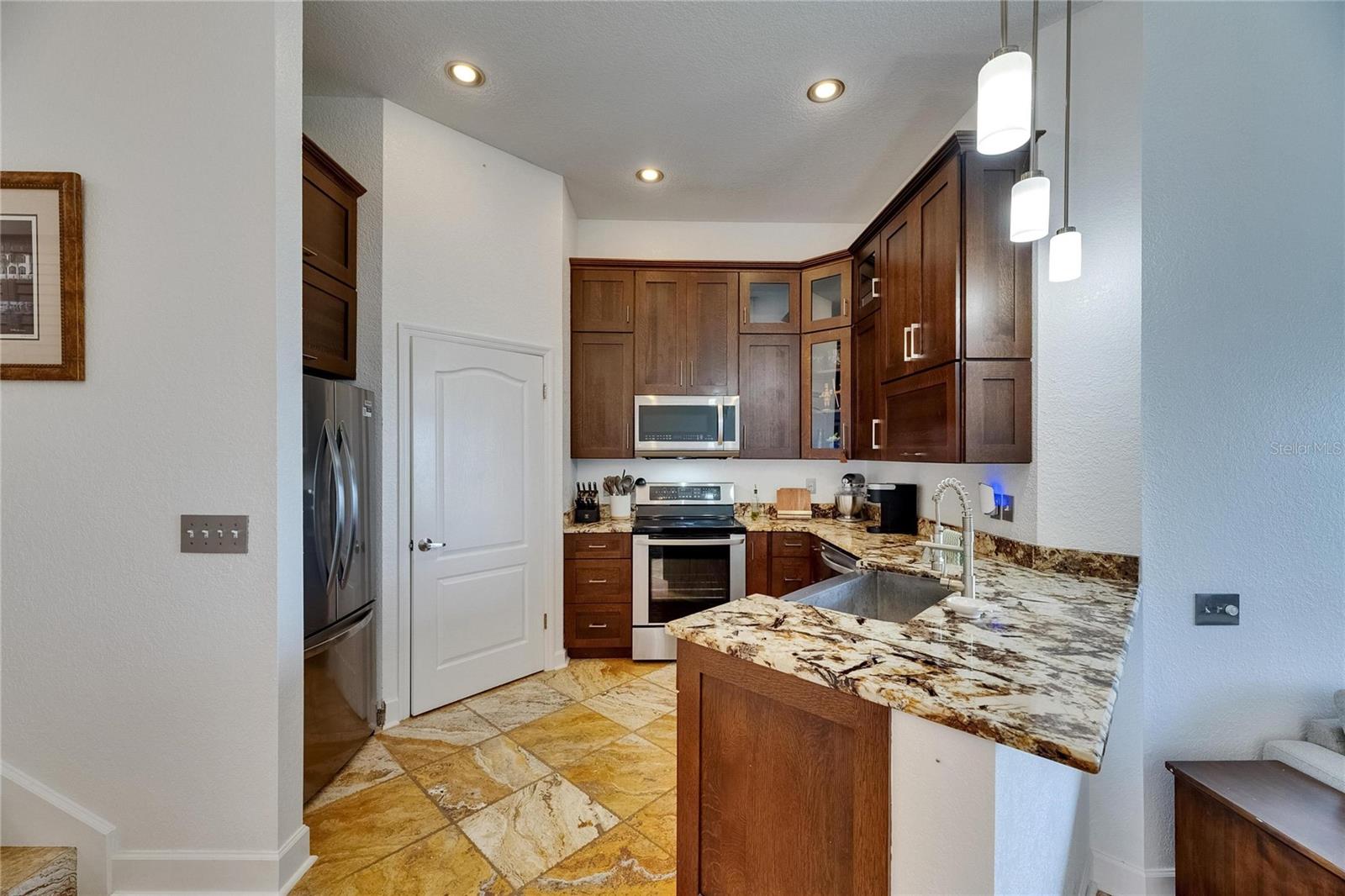 Image 34 of 51 For 746 Coral Reef Drive 746