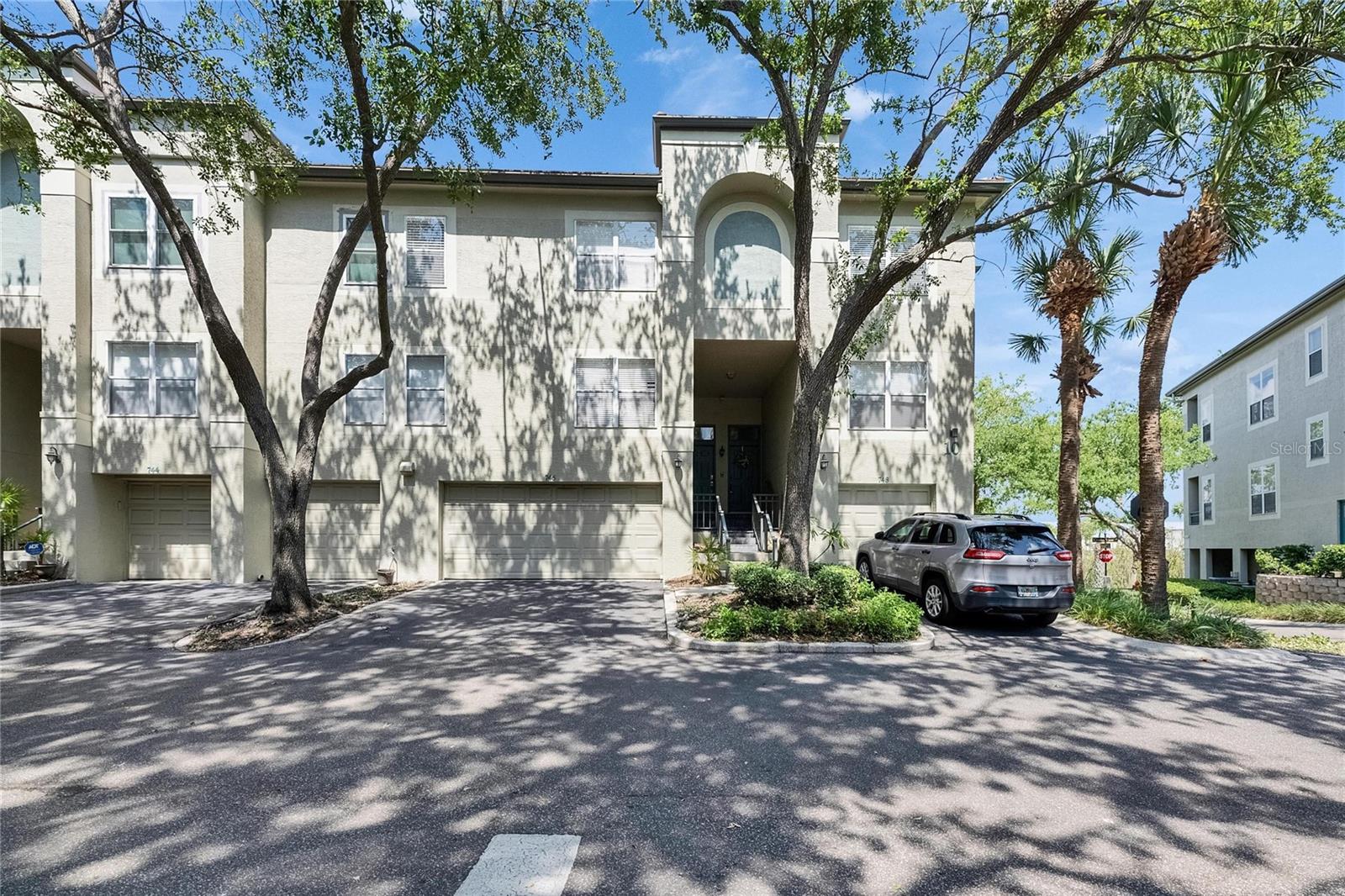 Image 46 of 51 For 746 Coral Reef Drive 746