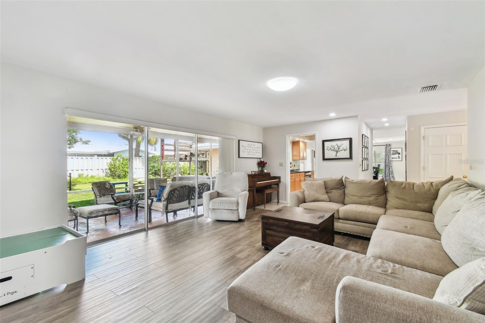 Image 10 of 76 For 10387 Majestic Drive