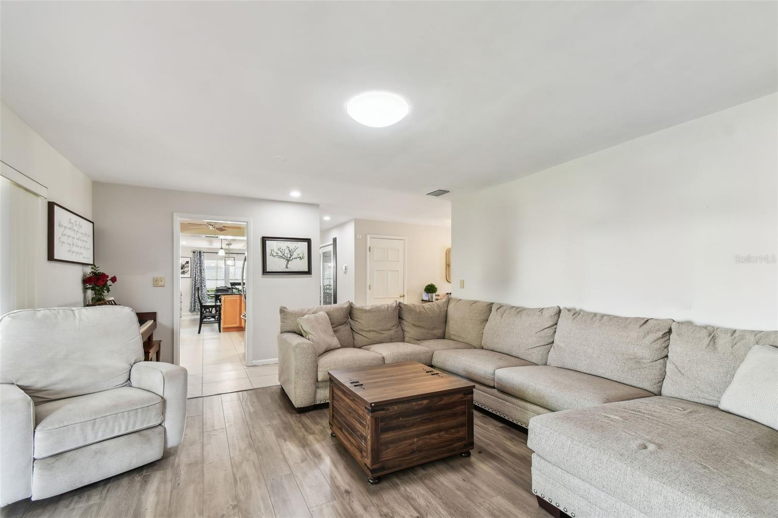 Image 12 of 76 For 10387 Majestic Drive