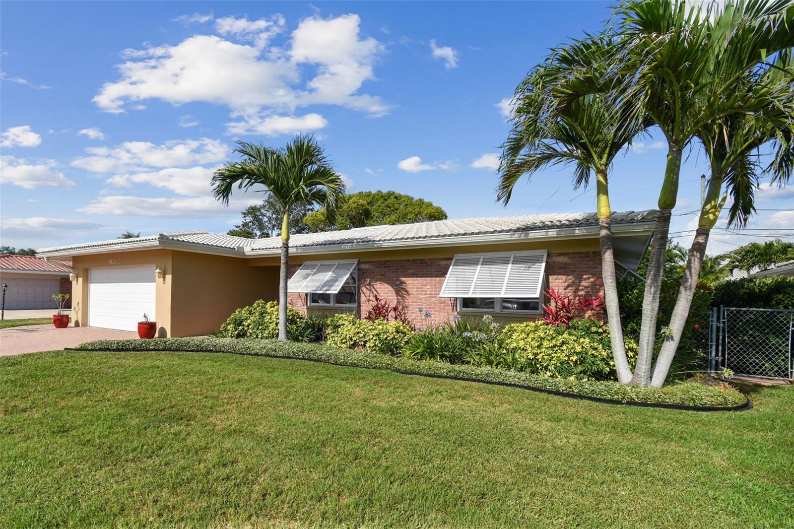 Image 4 of 76 For 10387 Majestic Drive