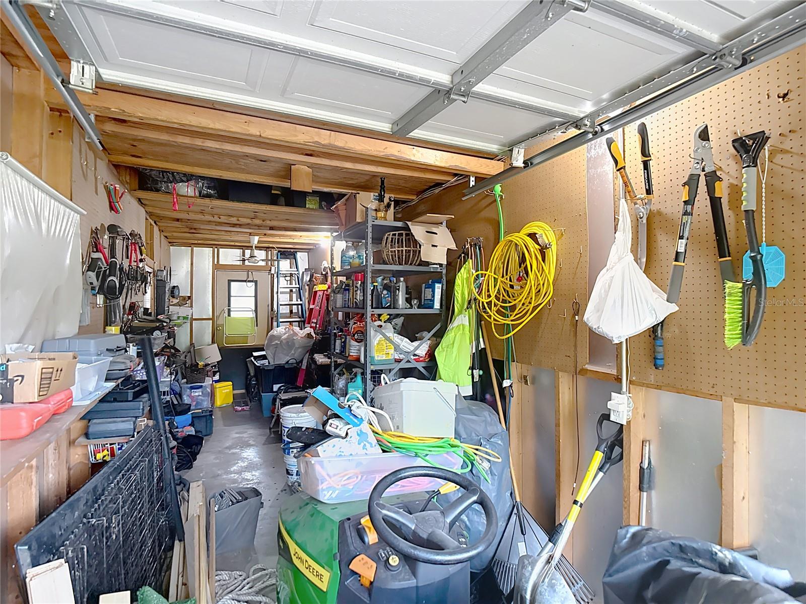 Image 33 of 44 For 27315 Popiel Road