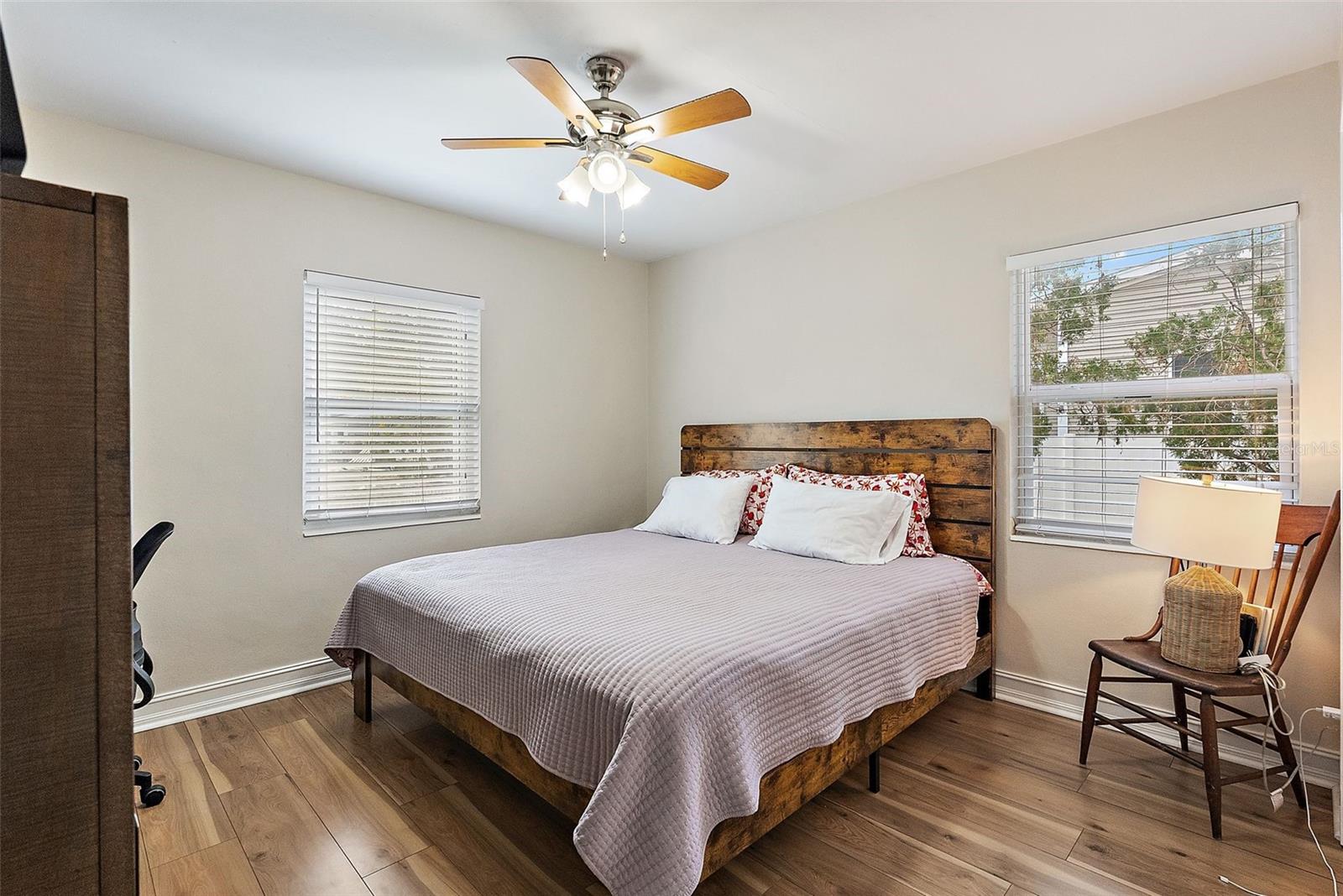 Image 12 of 24 For 918 27th Street N
