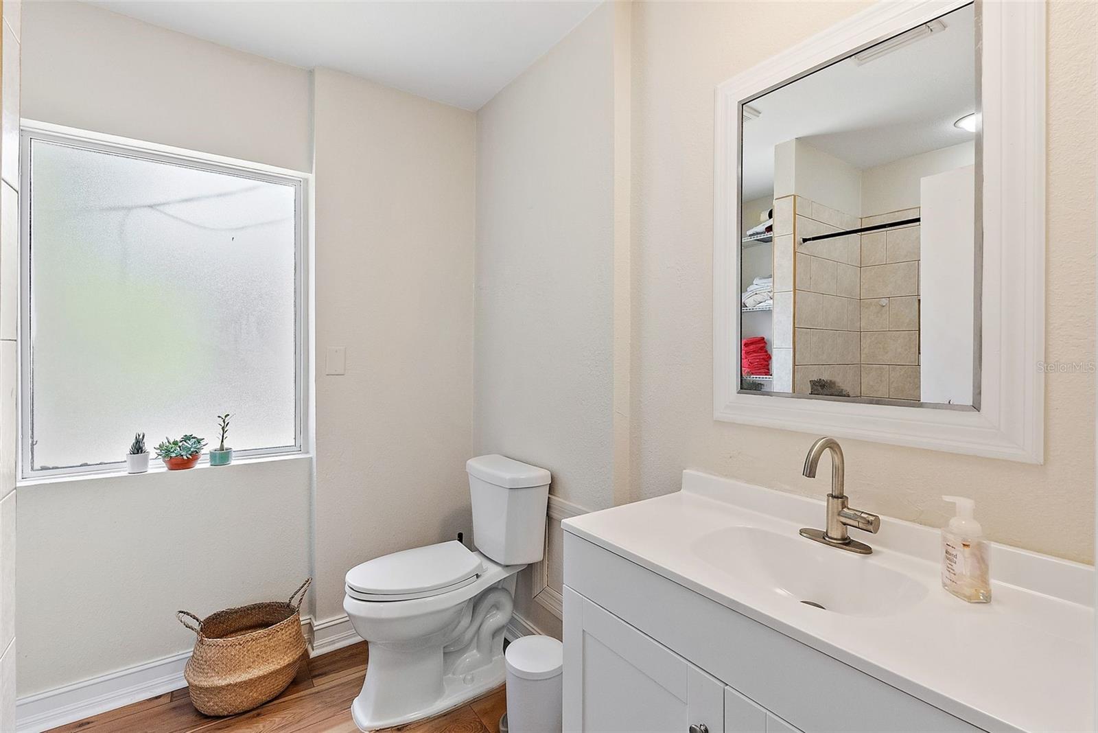 Image 15 of 24 For 918 27th Street N