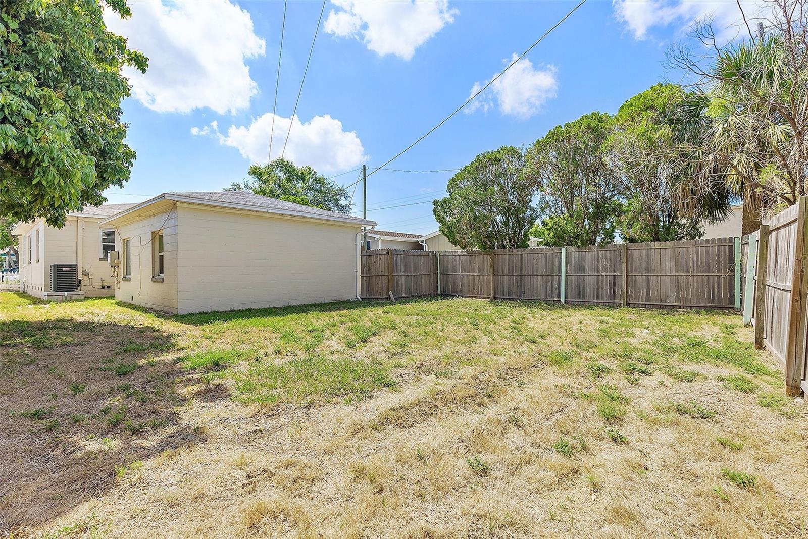 Image 24 of 24 For 918 27th Street N
