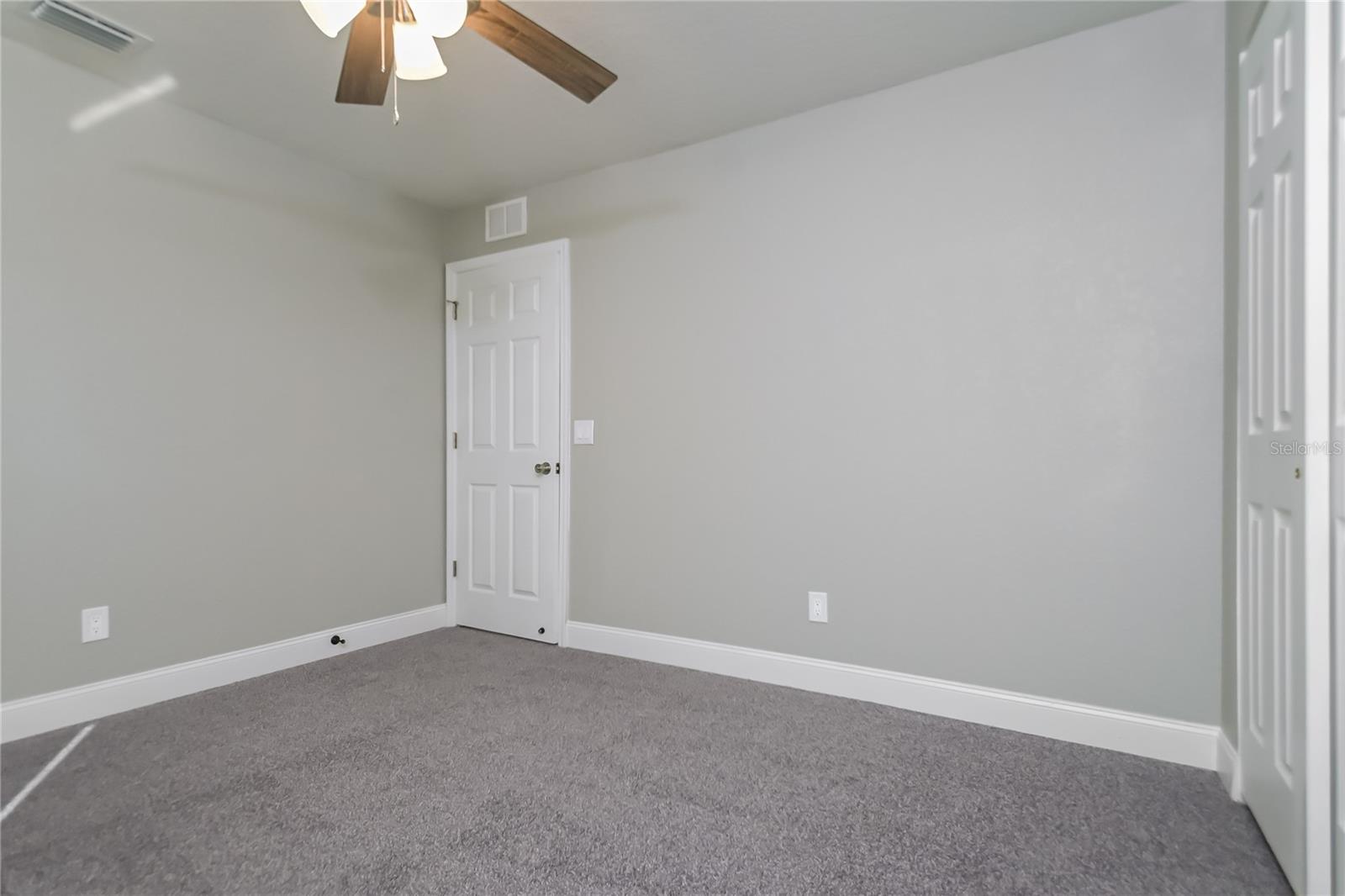 Image 13 of 15 For 917 Laura Street