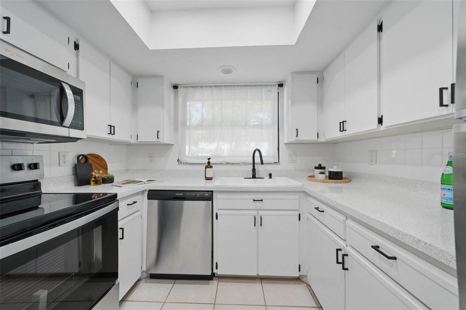 Image 5 of 30 For 3004 Conifer Drive