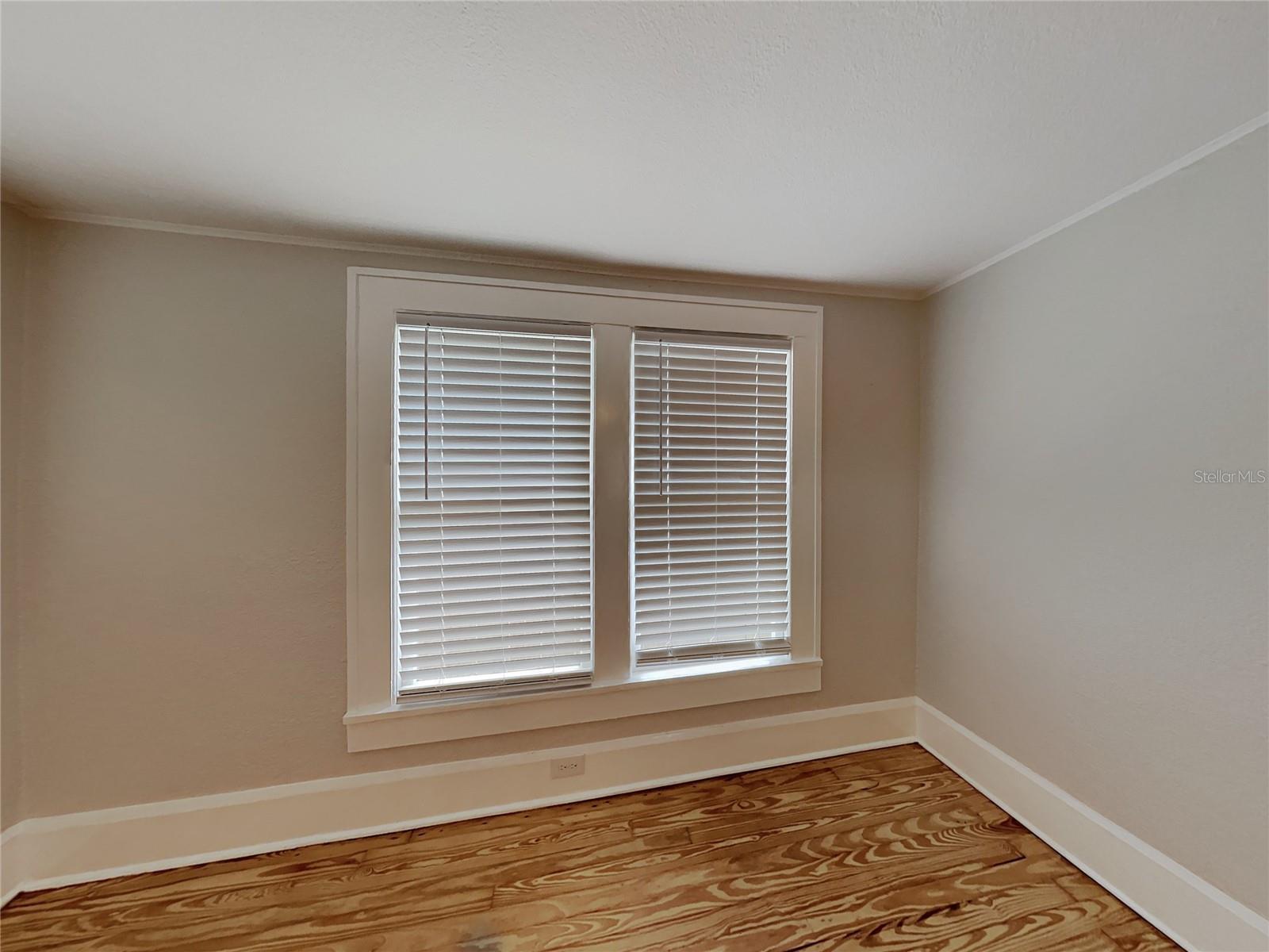 Image 13 of 39 For 4810 2nd Avenue N