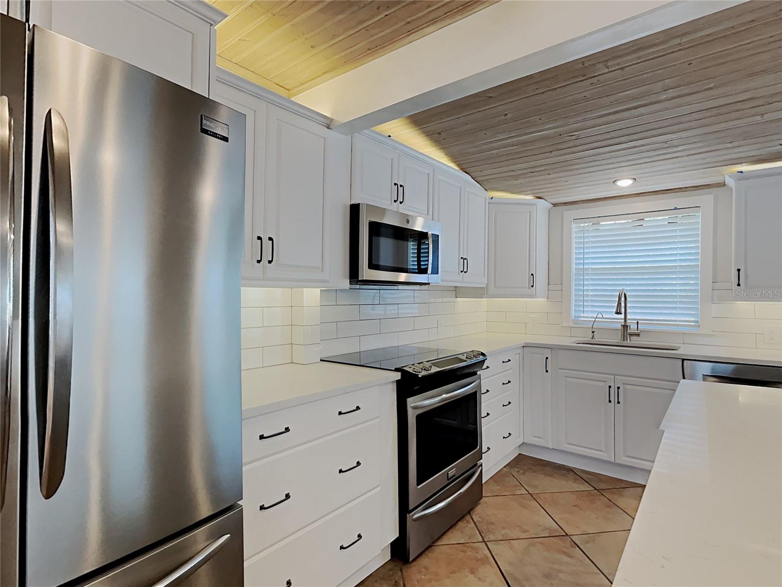 Image 20 of 39 For 4810 2nd Avenue N