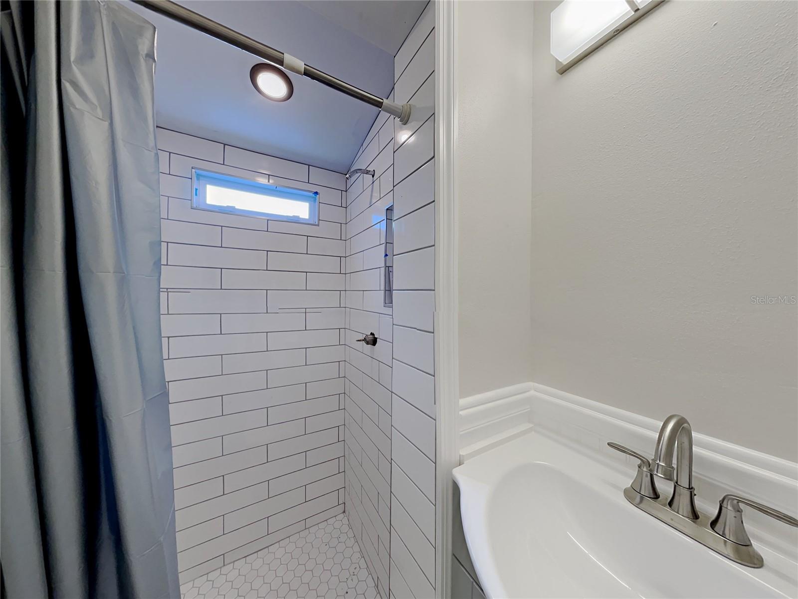 Image 32 of 39 For 4810 2nd Avenue N