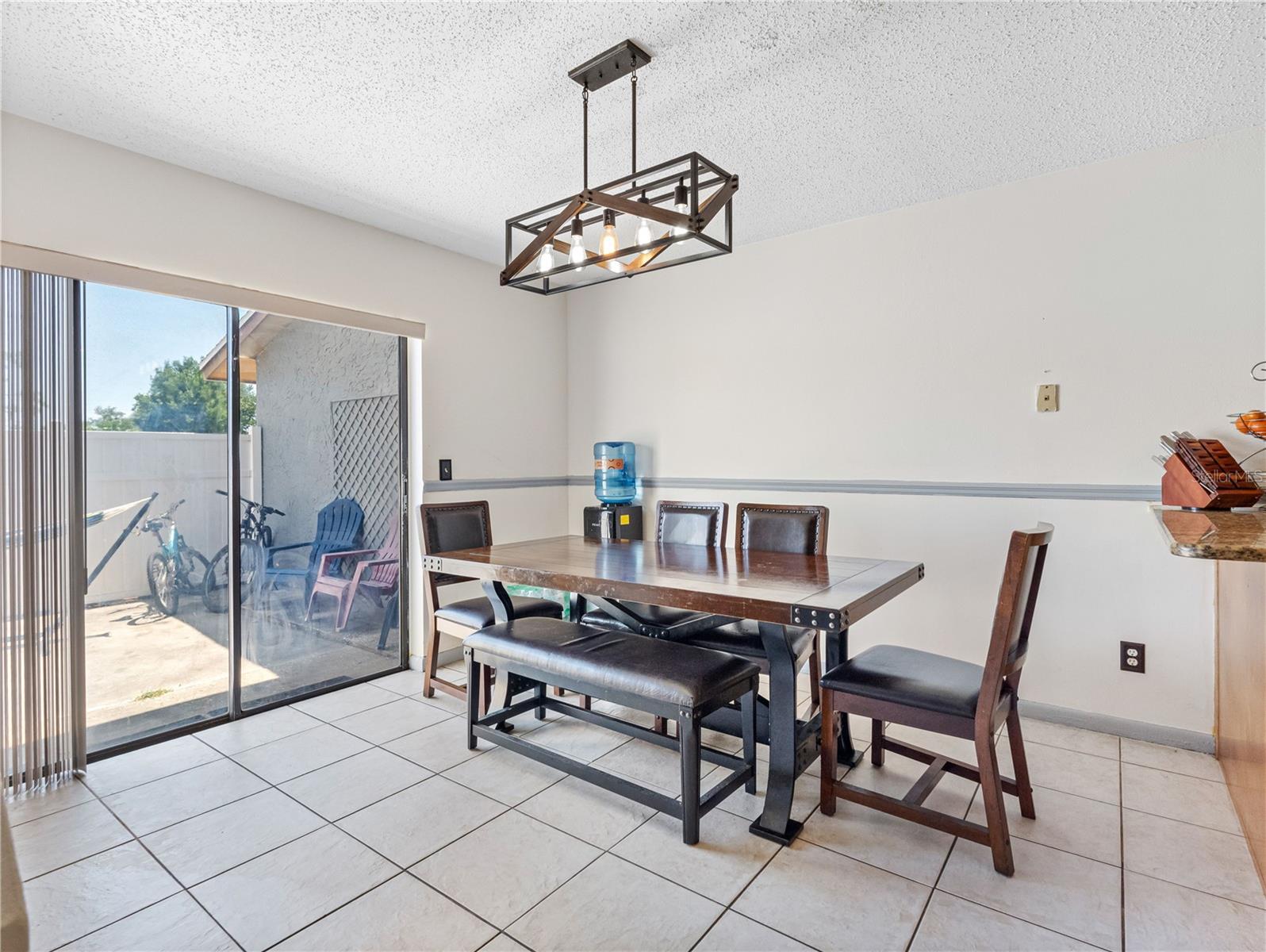Image 12 of 50 For 4813 Glenaire Court