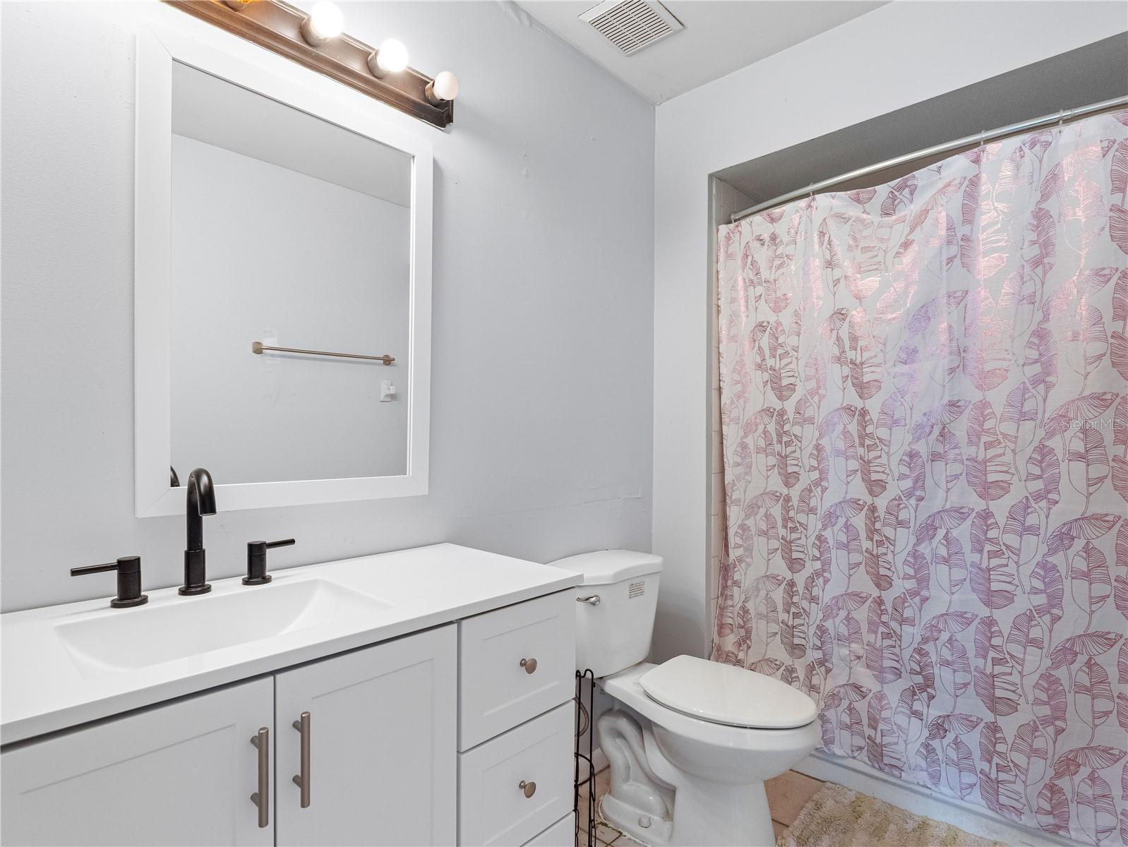 Image 15 of 50 For 4813 Glenaire Court