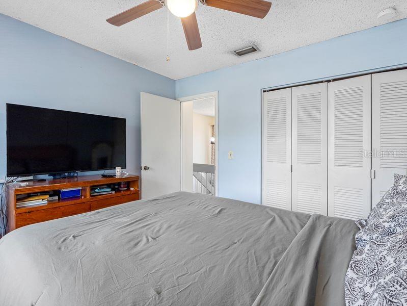 Image 17 of 50 For 4813 Glenaire Court