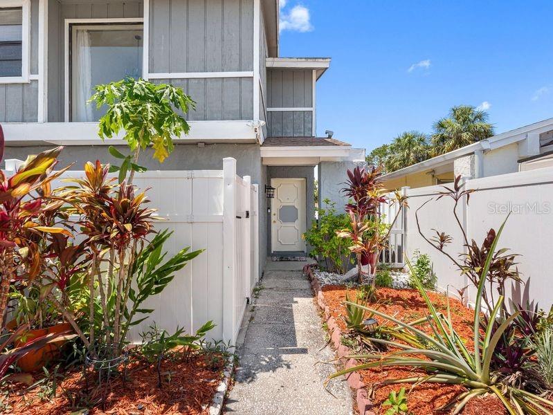 Image 2 of 50 For 4813 Glenaire Court