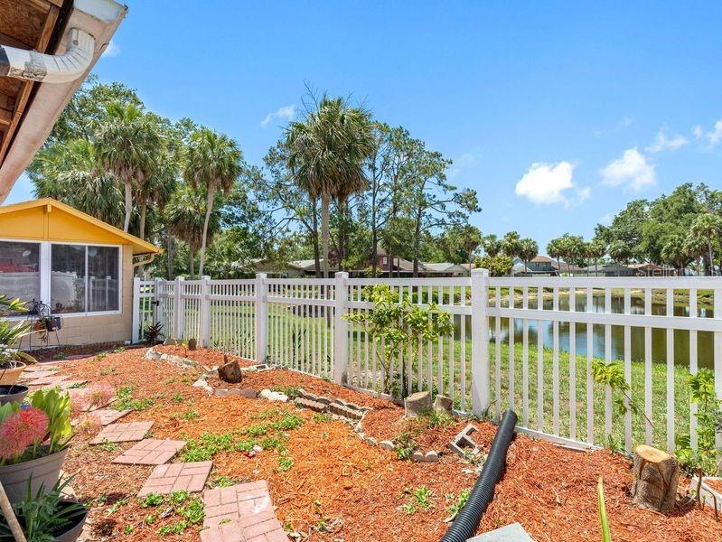 Image 33 of 50 For 4813 Glenaire Court