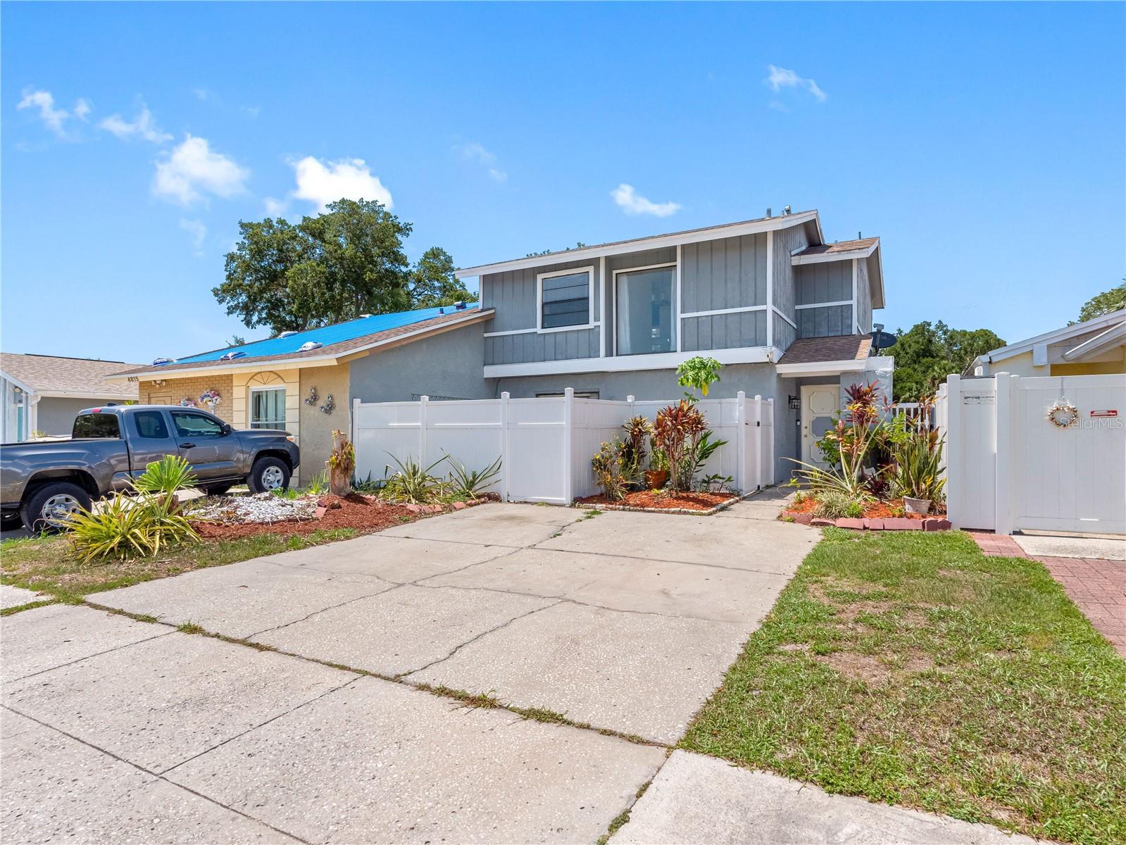 Image 34 of 50 For 4813 Glenaire Court