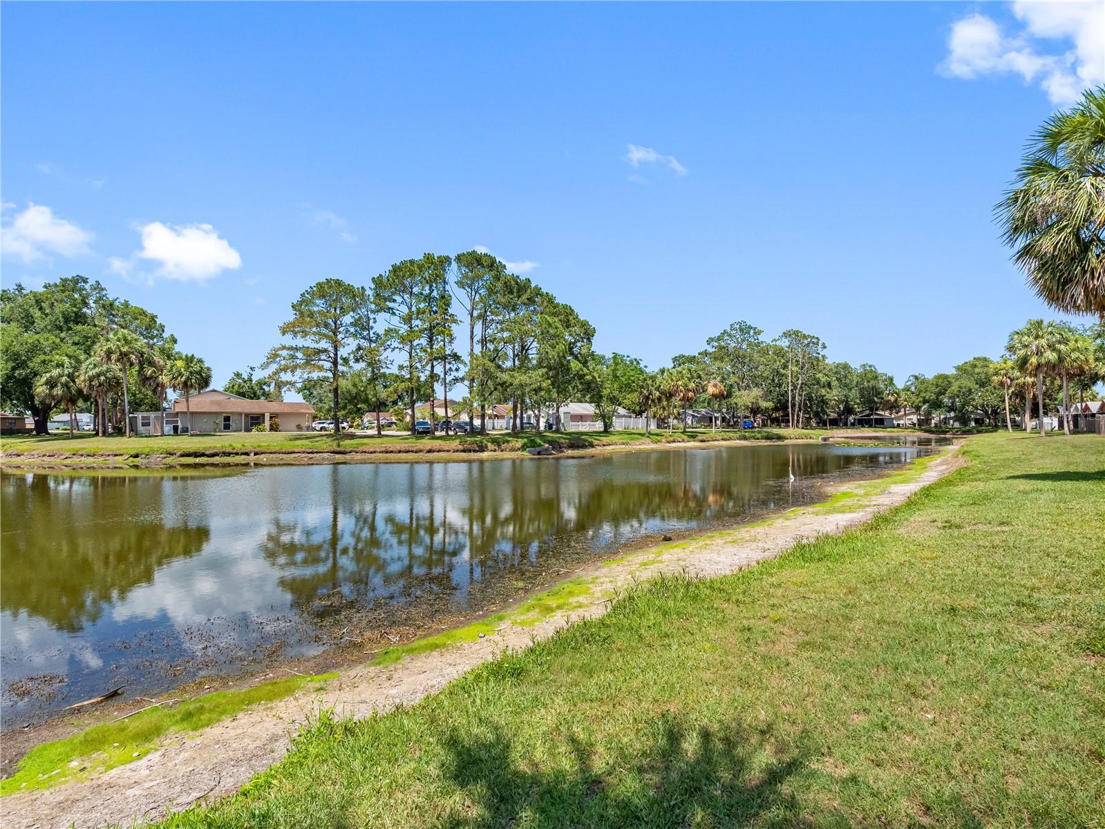 Image 38 of 50 For 4813 Glenaire Court