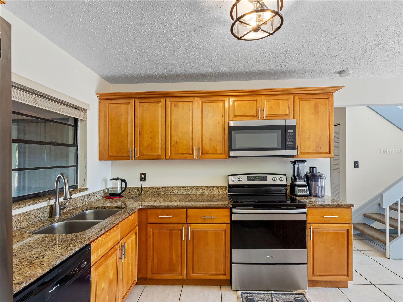 Image 8 of 50 For 4813 Glenaire Court