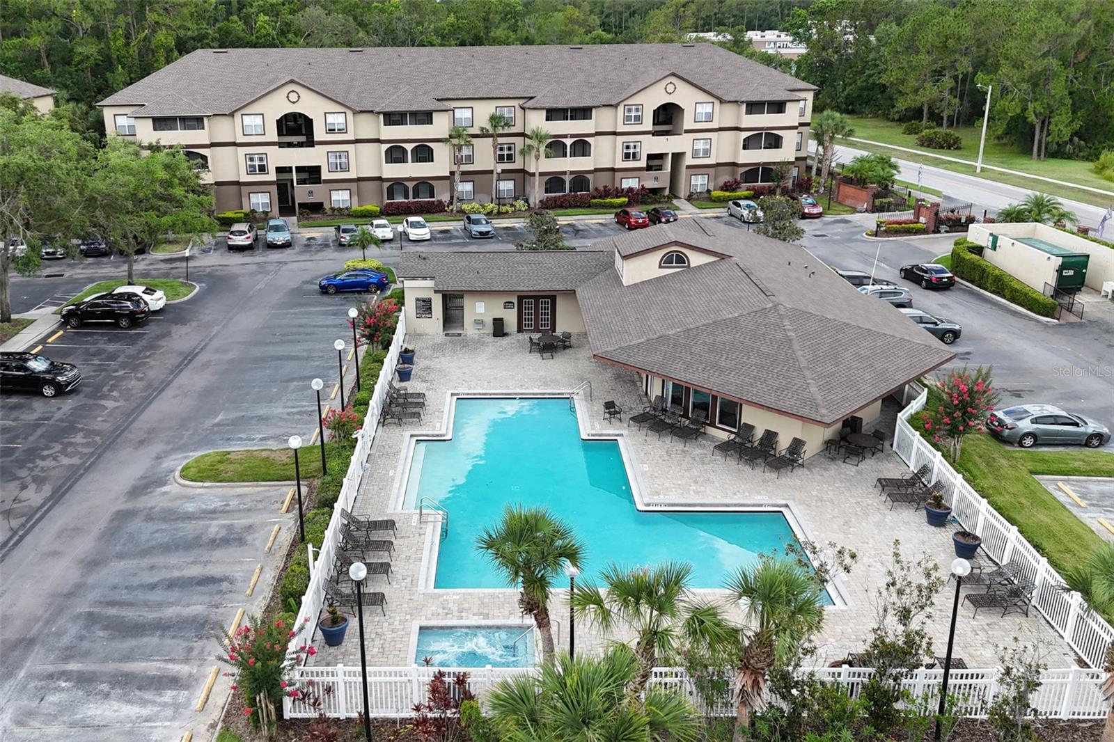 Image 21 of 25 For 16431 Enclave Village Drive 16431
